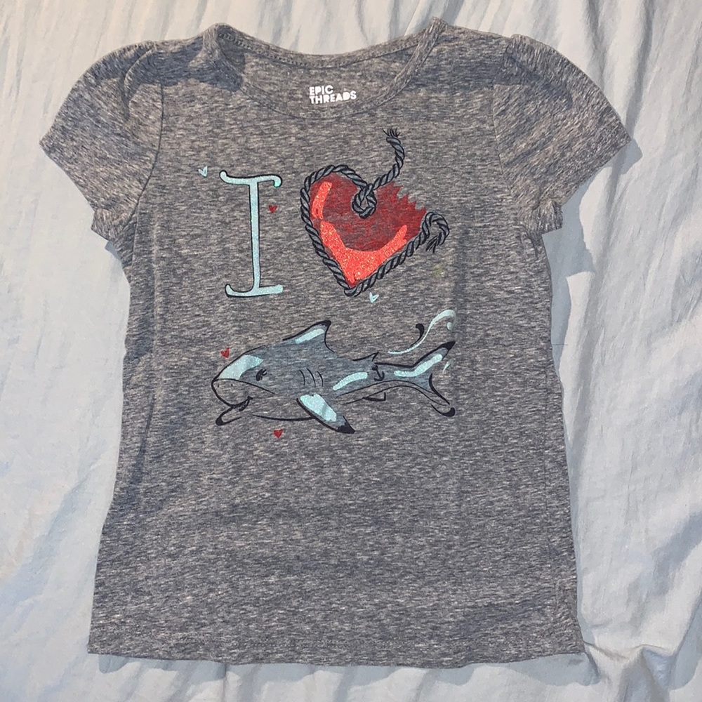 Epic Threads shark t shirt